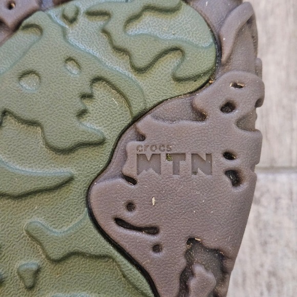 Crocs All Terrain Atlas Clogs Army Green Espresso Womens Size 8 MTN Trail Rugged - Picture 10 of 11